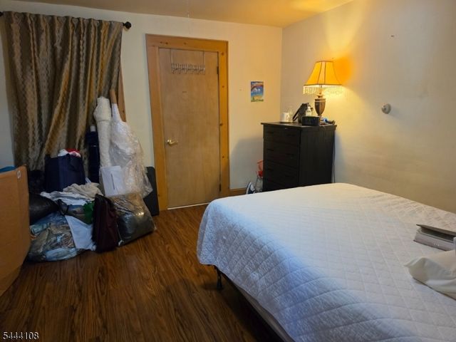 251 Speer Ave, Clifton City, NJ 07013