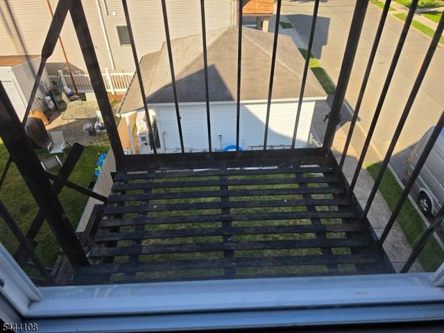 251 Speer Ave, Clifton City, NJ 07013