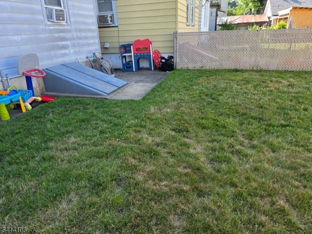 251 Speer Ave, Clifton City, NJ 07013