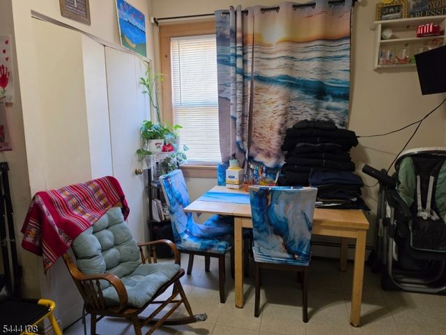251 Speer Ave, Clifton City, NJ 07013
