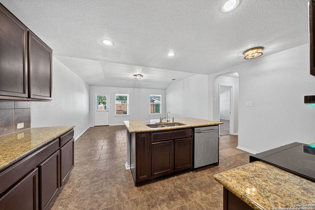 11717 Indian Landing, San Antonio, TX 78245