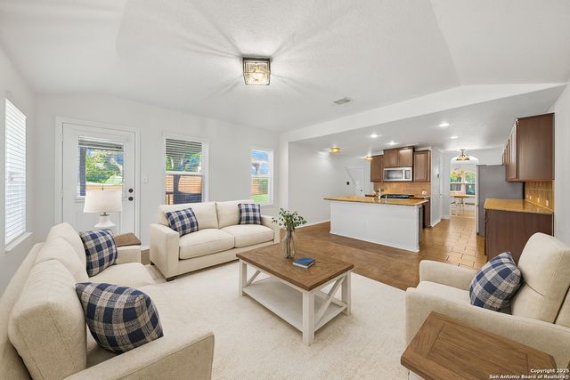 11717 Indian Landing, San Antonio, TX 78245