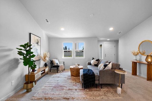 3718 Luchu Street, Medford, OR 97504