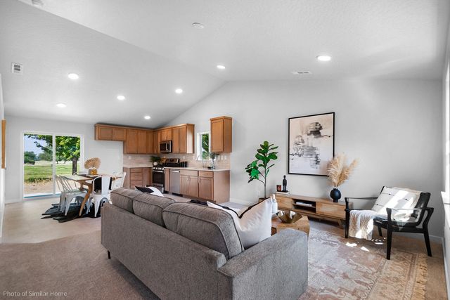 3718 Luchu Street, Medford, OR 97504