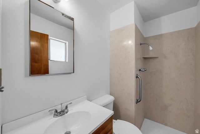 34 N 60 E, La Verkin, UT 84745