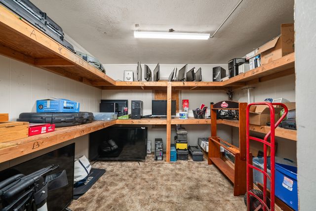 249 N Spring St, Sparta, TN 38583