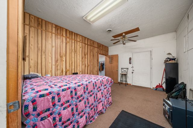 249 N Spring St, Sparta, TN 38583