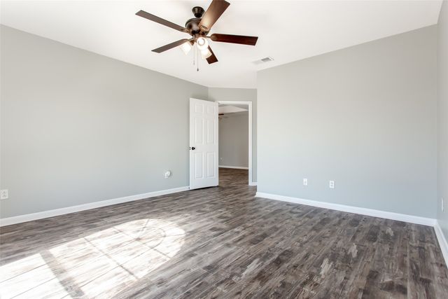712 Billups Circle, Van Alstyne, TX 75495