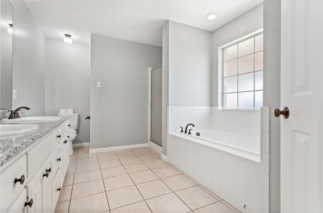 712 Billups Circle, Van Alstyne, TX 75495