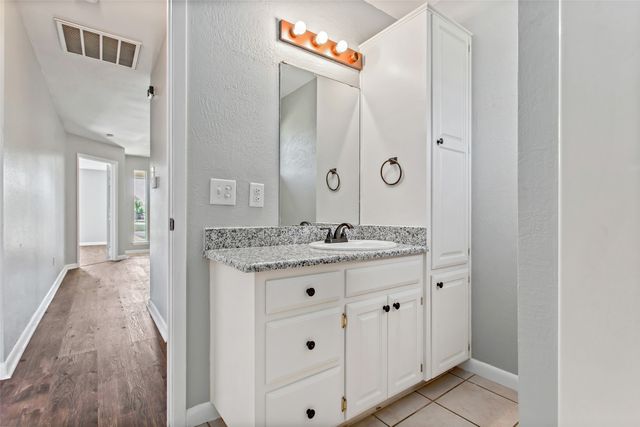 712 Billups Circle, Van Alstyne, TX 75495