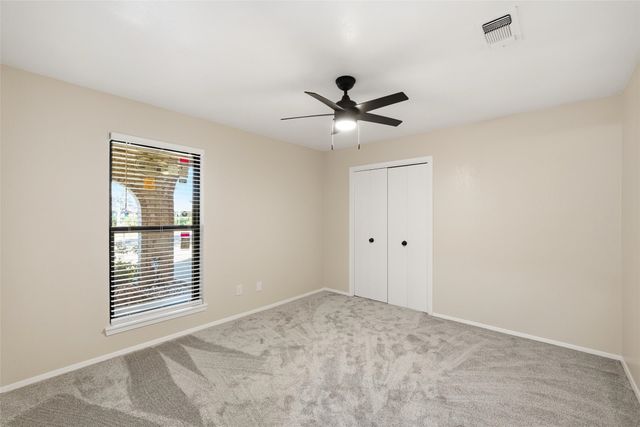 211 Opal Street, Hewitt, TX 76643