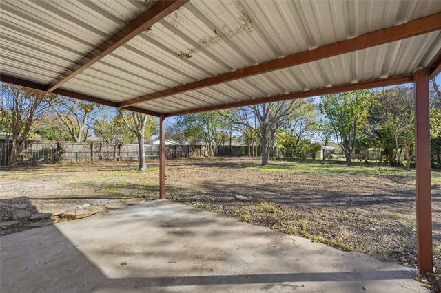 211 Opal Street, Hewitt, TX 76643