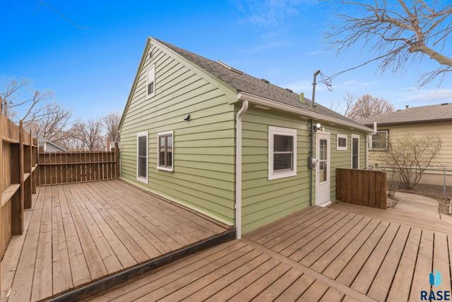 614 S Euclid Ave Avenue, Sioux Falls, SD 57104