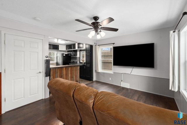 614 S Euclid Ave Avenue, Sioux Falls, SD 57104