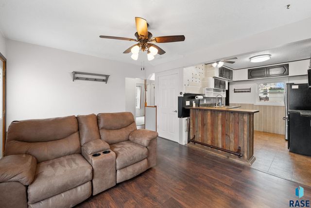 614 S Euclid Ave Avenue, Sioux Falls, SD 57104