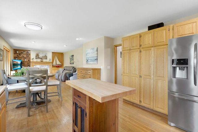 5875 Meadowlark Lane, Prior Lake, MN 55372