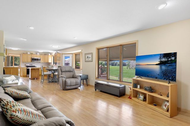 5875 Meadowlark Lane, Prior Lake, MN 55372