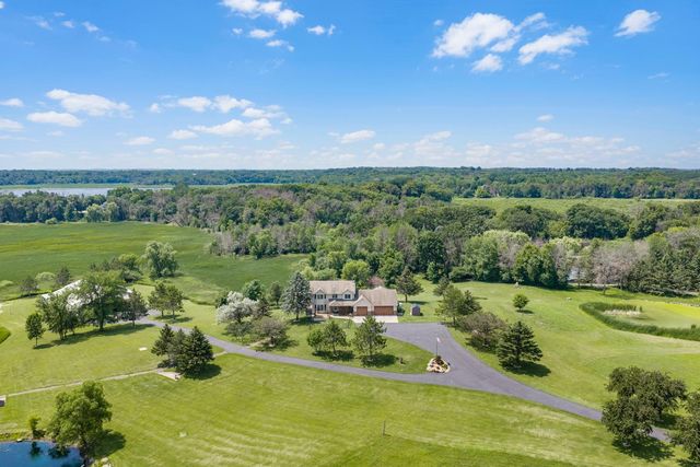 5875 Meadowlark Lane, Prior Lake, MN 55372