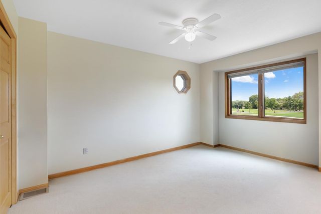 5875 Meadowlark Lane, Prior Lake, MN 55372