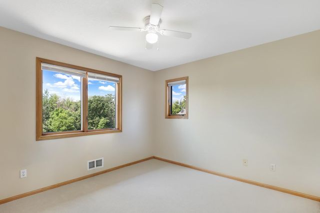 5875 Meadowlark Lane, Prior Lake, MN 55372