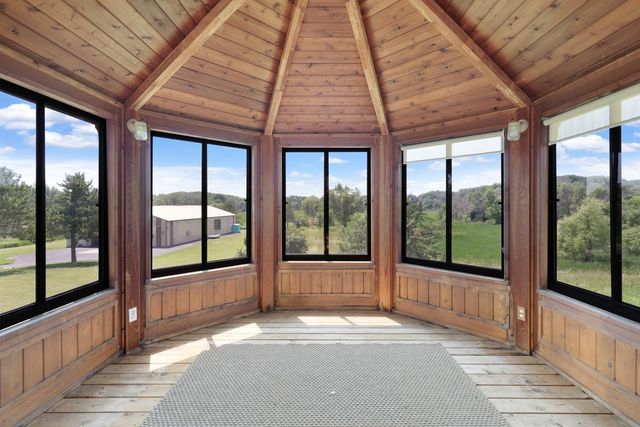5875 Meadowlark Lane, Prior Lake, MN 55372