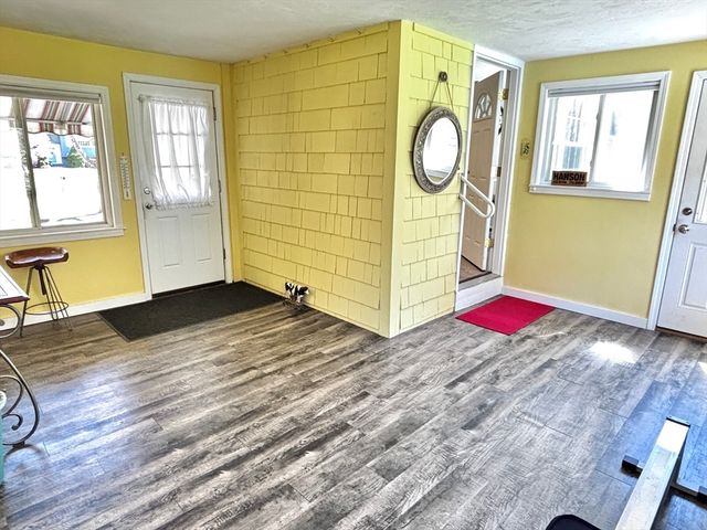 67 Gorwin Dr, Hanson, MA 02341