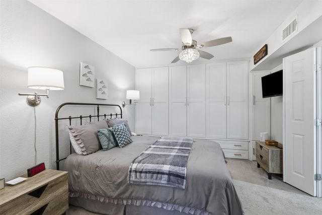 108 Harbor Drive 102, Runaway Bay, TX 76426