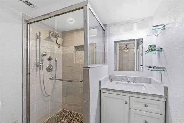 108 Harbor Drive 102, Runaway Bay, TX 76426