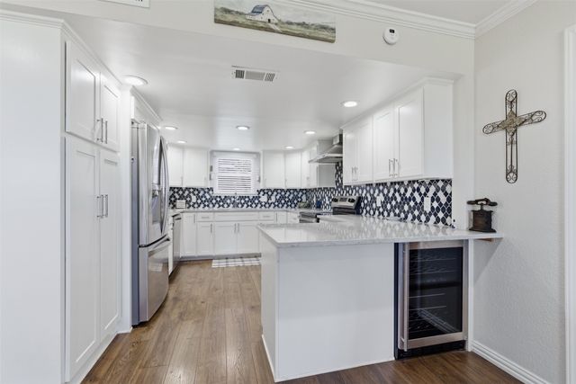 108 Harbor Drive 102, Runaway Bay, TX 76426