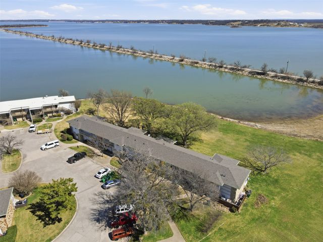 108 Harbor Drive 102, Runaway Bay, TX 76426