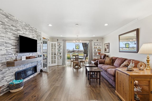 108 Harbor Drive 102, Runaway Bay, TX 76426