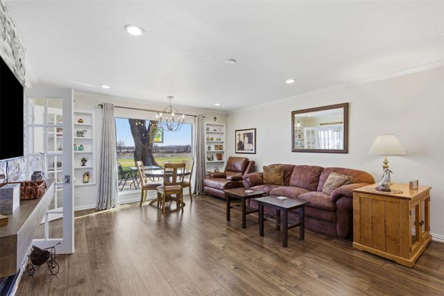 108 Harbor Drive 102, Runaway Bay, TX 76426