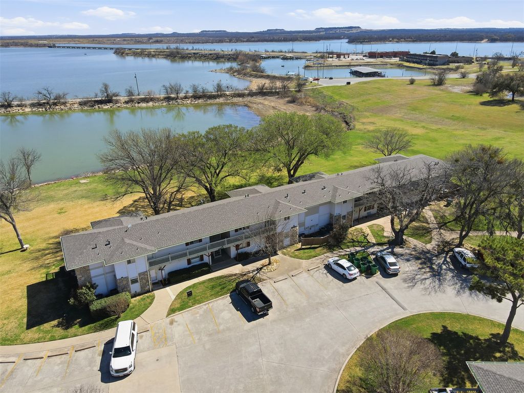 108 Harbor Drive 102, Runaway Bay, TX 76426