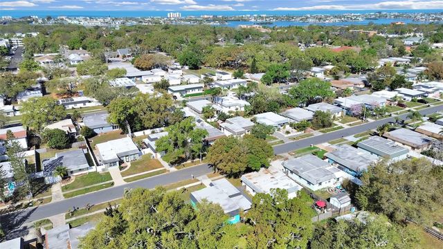 12255 MALLORY DRIVE, Largo, FL 33774