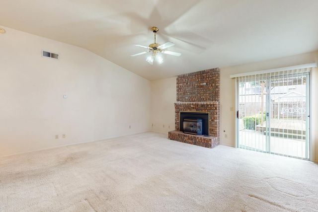 1686 Rebecca Dr, Yuba City, CA 95993