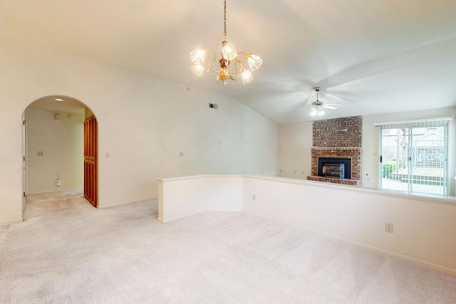 1686 Rebecca Dr, Yuba City, CA 95993