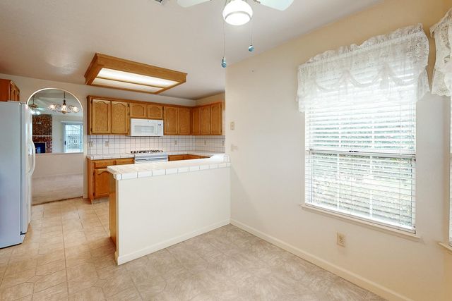 1686 Rebecca Dr, Yuba City, CA 95993