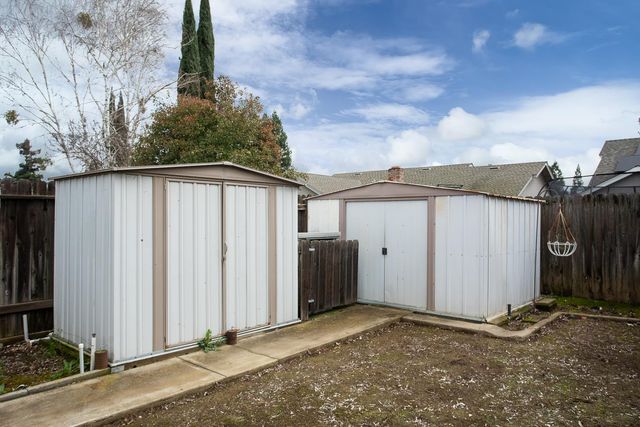 1686 Rebecca Dr, Yuba City, CA 95993
