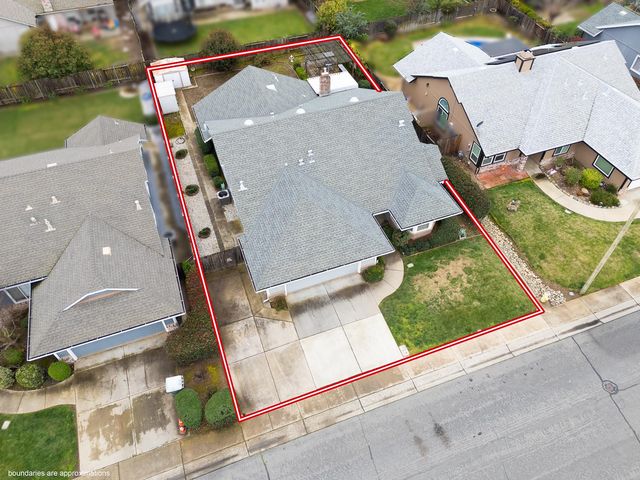 1686 Rebecca Dr, Yuba City, CA 95993