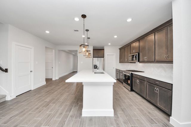 220 Magnolia Laurel Drive, Alvin, TX 77511