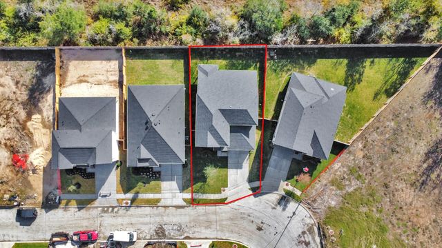 220 Magnolia Laurel Drive, Alvin, TX 77511