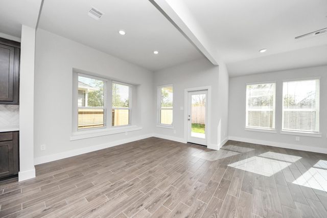 220 Magnolia Laurel Drive, Alvin, TX 77511