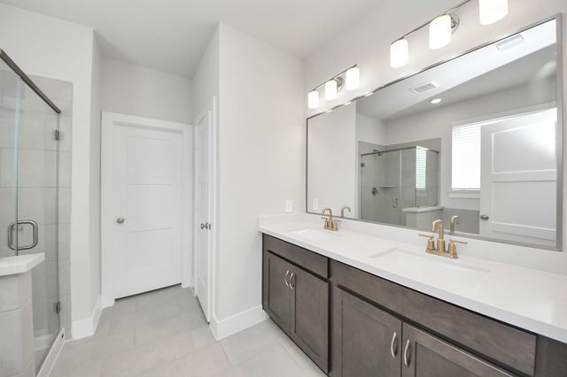 220 Magnolia Laurel Drive, Alvin, TX 77511