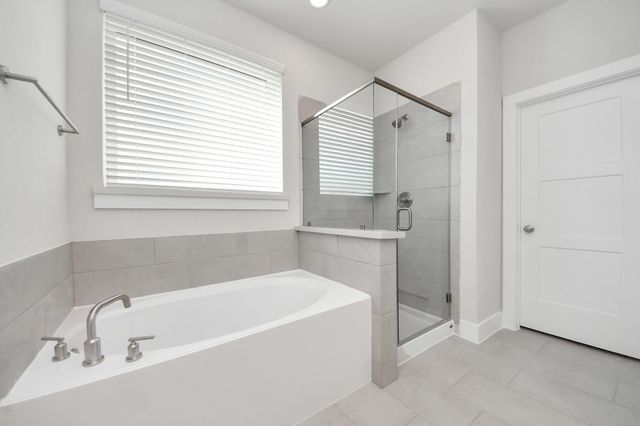 220 Magnolia Laurel Drive, Alvin, TX 77511