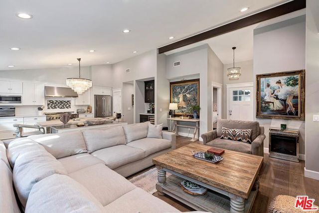 5721 Tellefson Road, Culver City, CA 90230