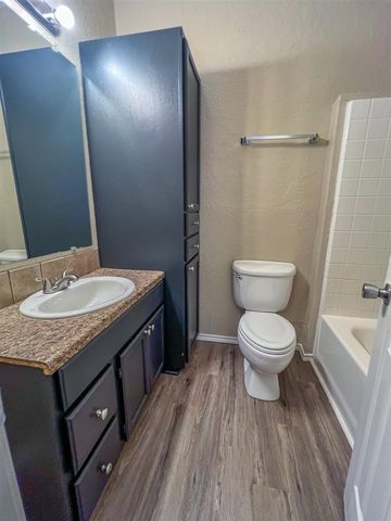 1008 NW Ferris Ave, Lawton, OK 73507