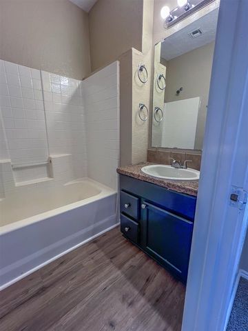 1008 NW Ferris Ave, Lawton, OK 73507