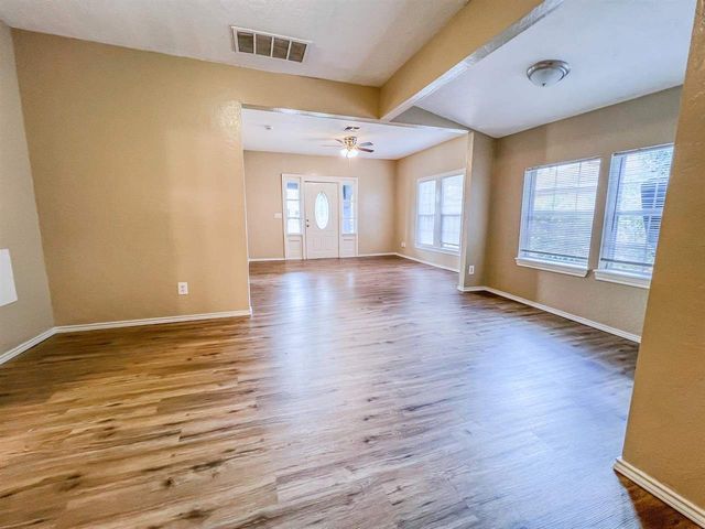 1008 NW Ferris Ave, Lawton, OK 73507