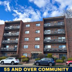 2 Victory Road 24, Lynn, MA 01902