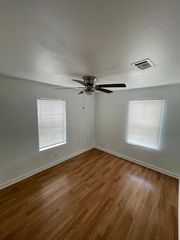 1105 1/2 Tillery ST, Austin, TX 78702